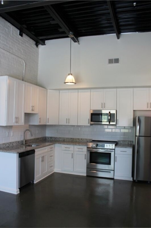 Building Photo - Culpeper Lofts - Building A