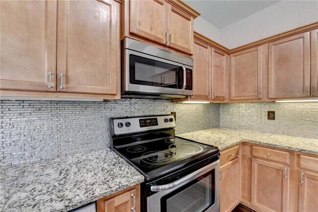 Building Photo - 6752 Grand Hickory Dr