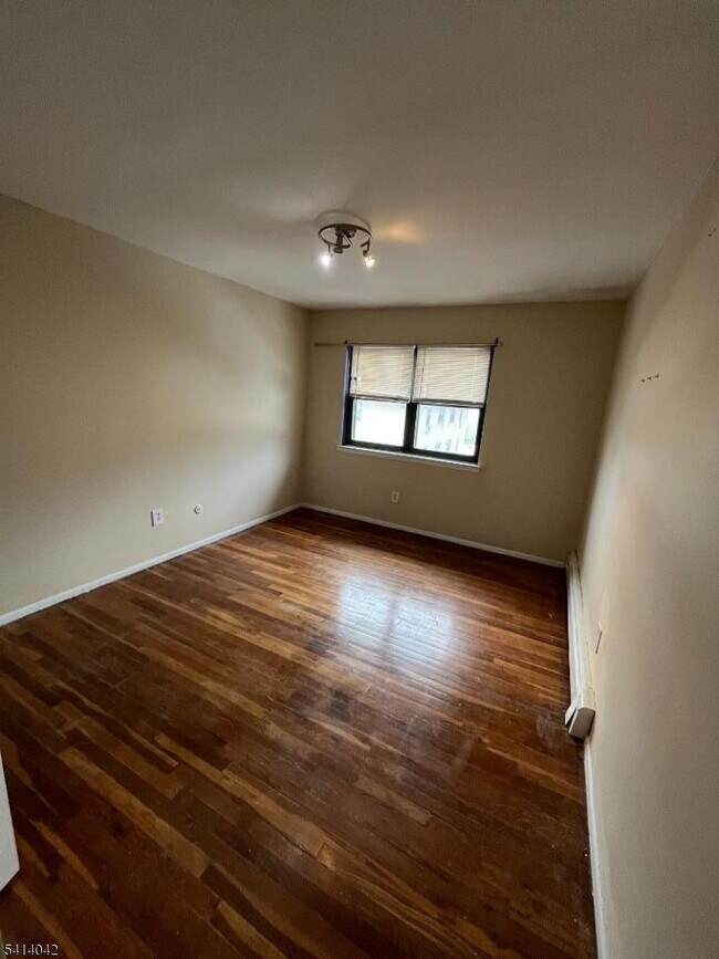 Building Photo - 401 Highway22B40U6