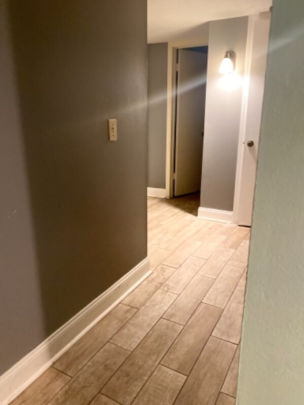 Building Photo - 4309 Woodland Dr