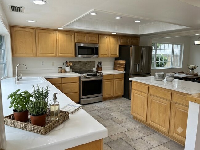Building Photo - Beautiful 4 Bedroom/3 Bath Home with Bonus Room in Cypress, CA.   SOLAR Installed!