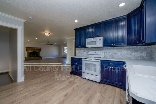 Building Photo - 1204 Baker St