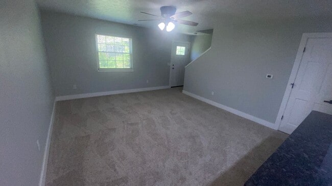Building Photo - 3245 Summerhill Ln