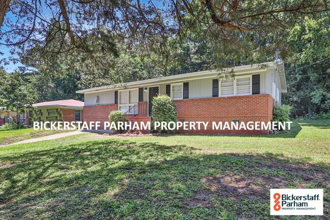Building Photo - Welcome to this charming 3-bedroom, 1-bath...