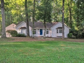 Building Photo - 2557 Ashley Cir