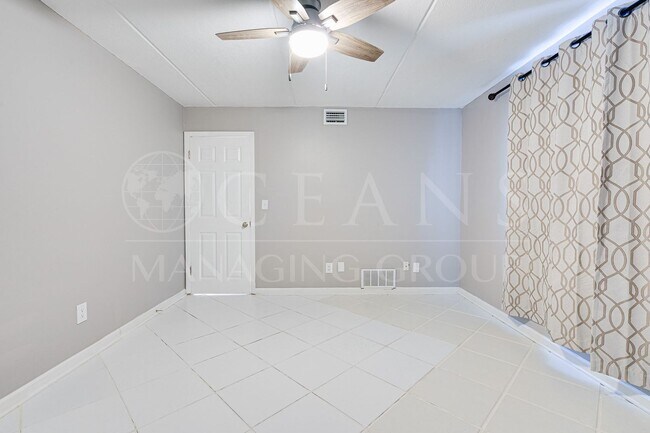 Building Photo - 1st Floor Oceanfront Condo in Ormond