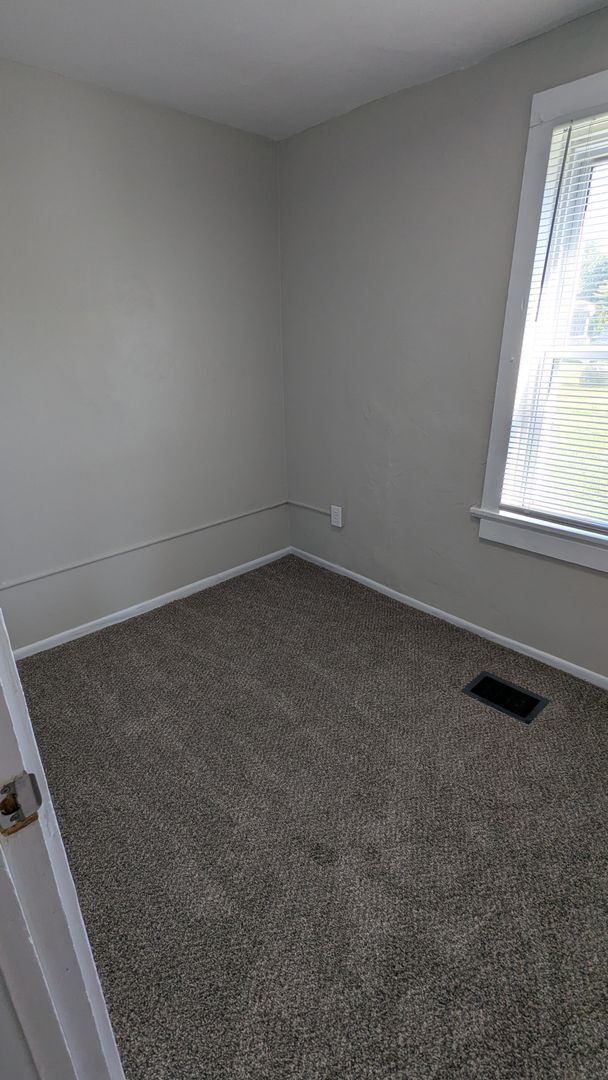 Building Photo - Welcome to this newly renovated, 4-bedroom...