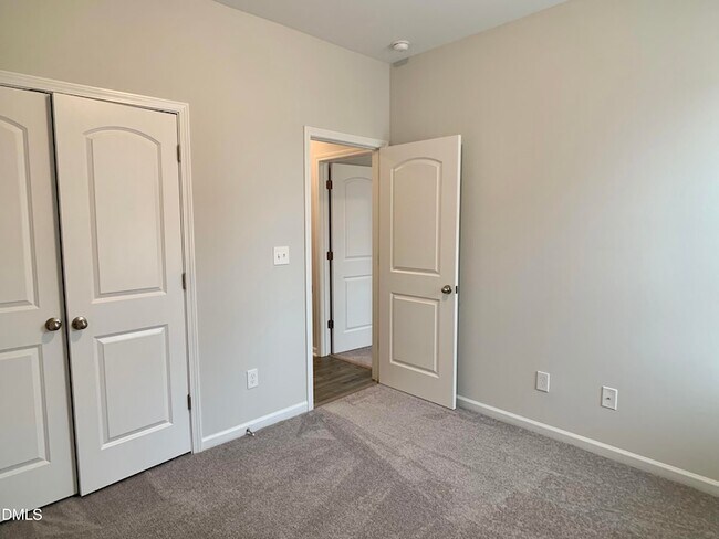 Building Photo - 130 Henhouse Ct