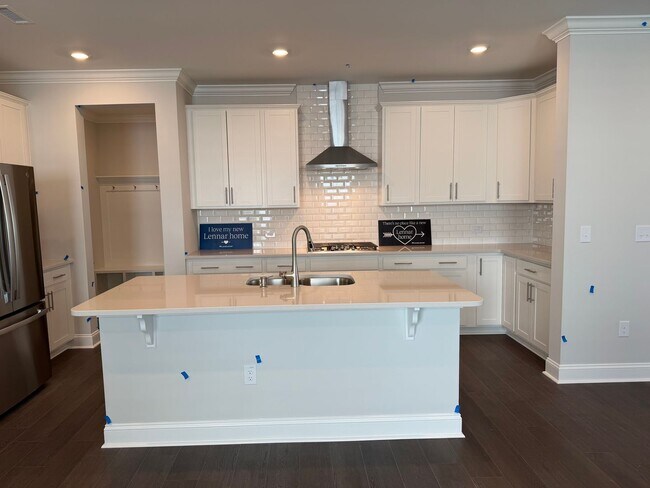 Building Photo - Brand New 4 Bedroom 3 Bathroom Single Fami...