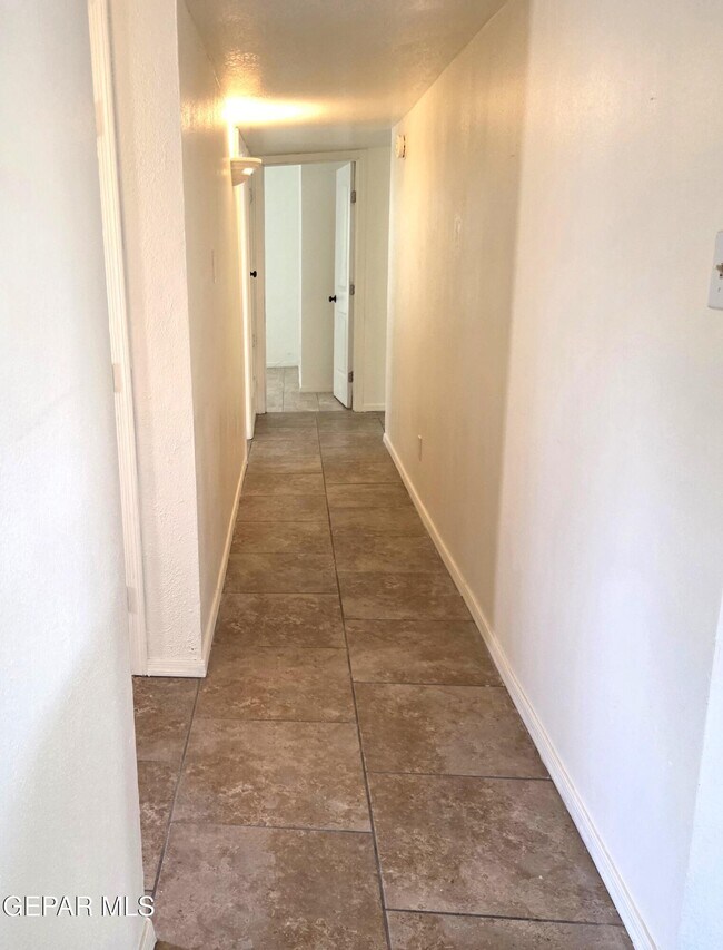 Building Photo - 15341 Werling Ct