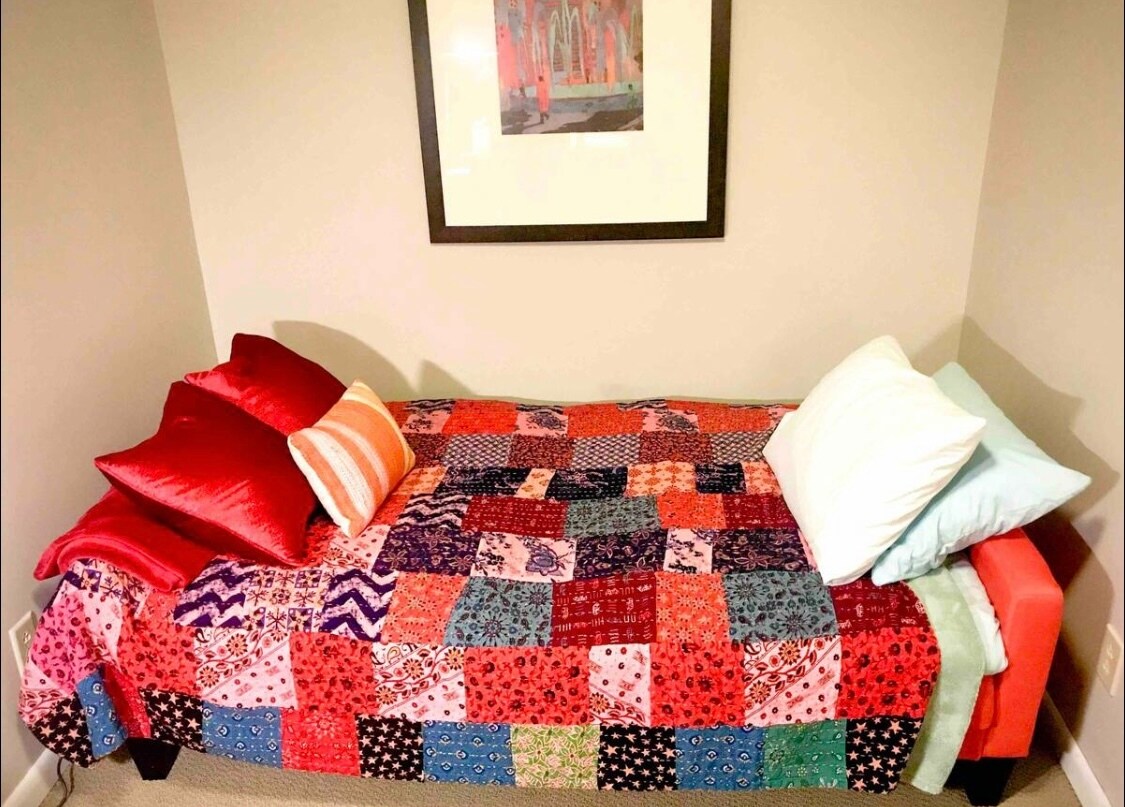 A futon has been added to the office nook - 1709 Villa Pl