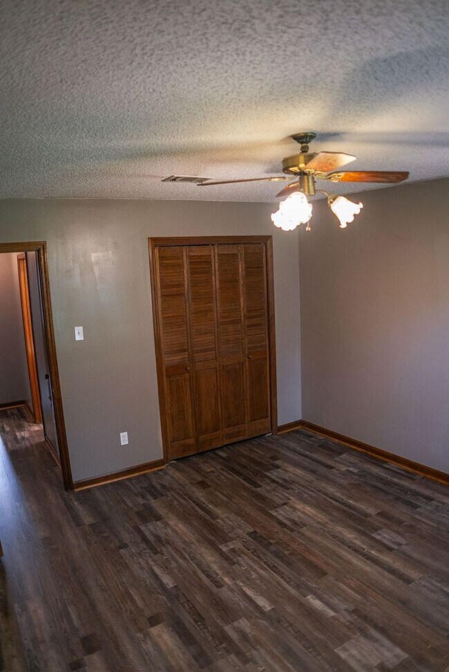 Building Photo - Sherwood Oasis