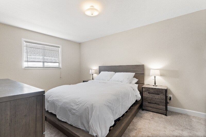 Building Photo - 1625 Banyan Dr