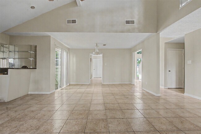 Building Photo - 13119 Hollowcreek Park Dr
