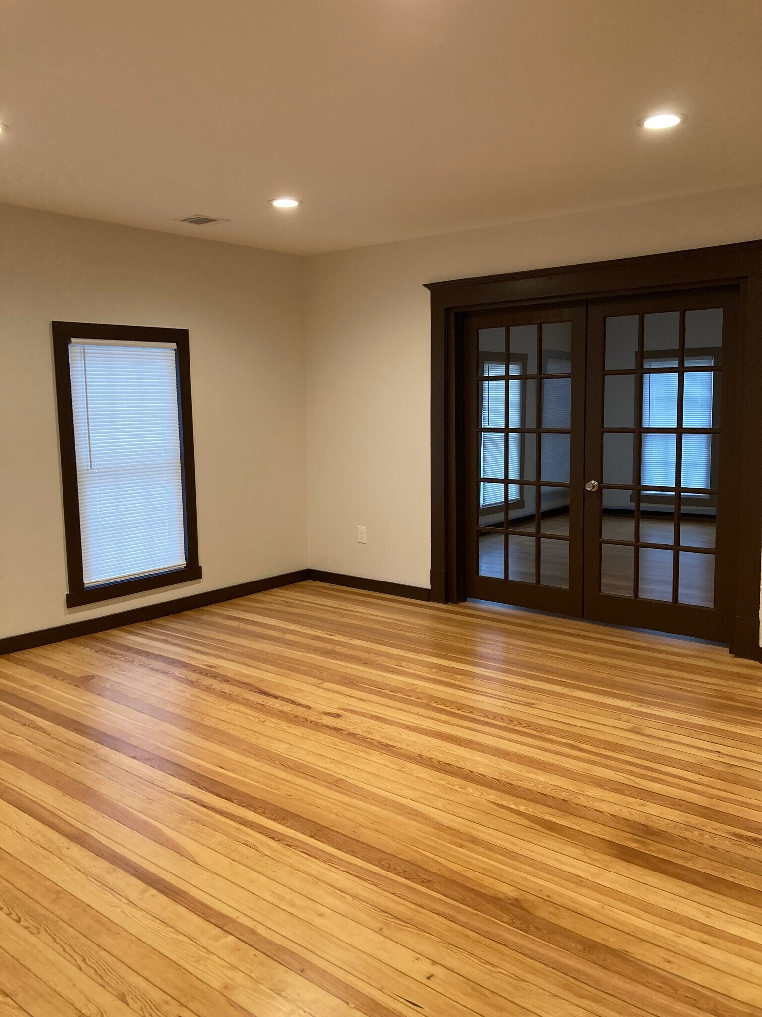 Living room - 203 Main St