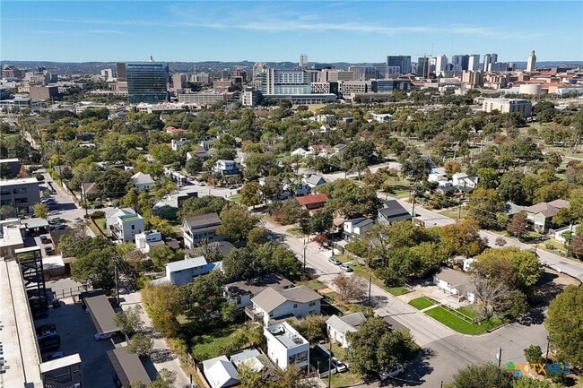 Building Photo - 1210 Angelina St
