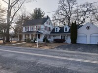 Building Photo - SPACIOUS SINGLE WHERE OLD WORLD CHARM & MO...