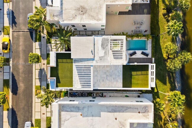 Building Photo - 10561 NW 67th Terrace