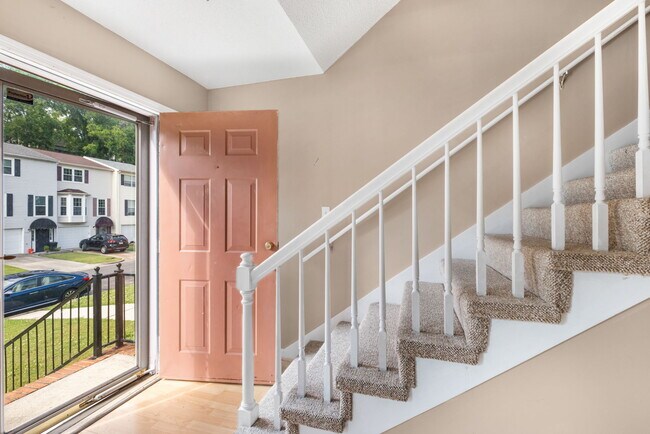 Building Photo - 1723 13th Ct S