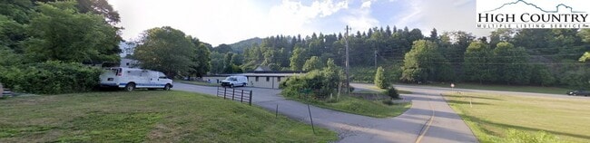 Building Photo - 1846 U.S. Hwy 421 S
