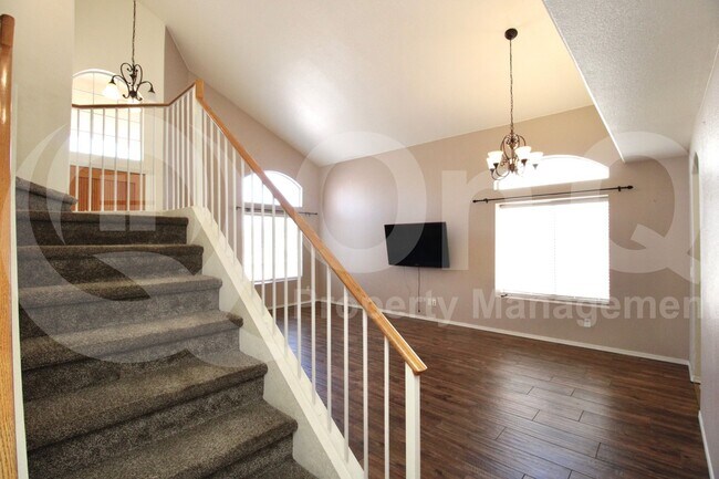 Building Photo - 3845 W Charlotte Dr