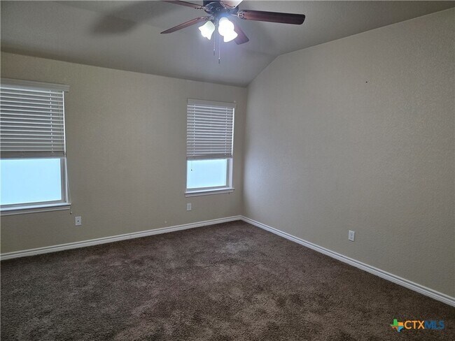 Building Photo - 1713 Risen Star Ln