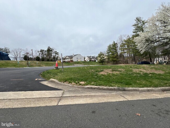 Building Photo - 12211 Stevenson Ct