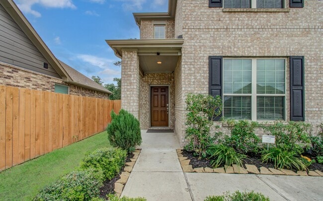 Building Photo - 27817 Ellie Oak Ln