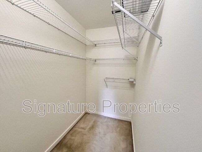 Building Photo - 11224 Church Grove Ct