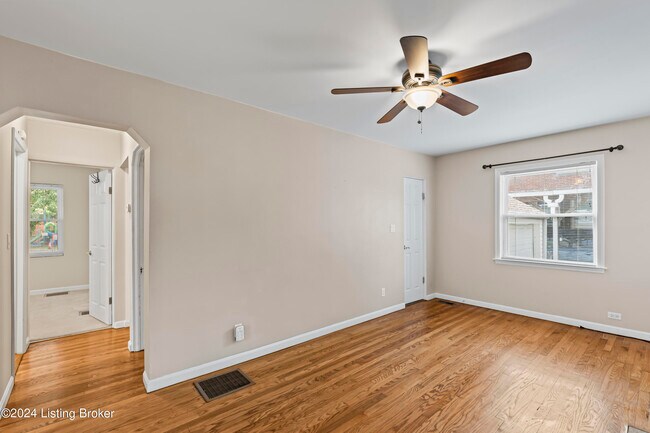 Building Photo - 3810 Norbourne Blvd