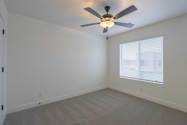 Building Photo - 907 Bright Rdg Ln