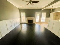 Building Photo - 4 Bedroom 2 Bath Townhouse in Pelham