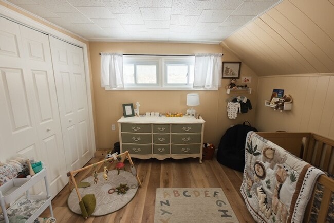 Building Photo - Remodeled 2BR House