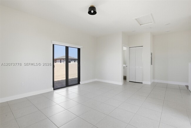 Building Photo - 4426 NW 83rd Pkwy