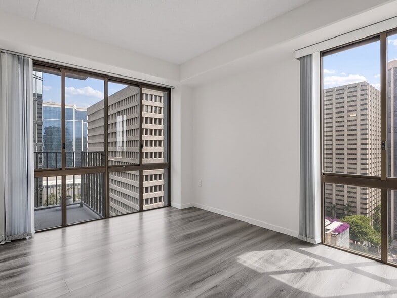 Primary BR - 225 Queen St