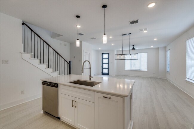 Building Photo - 830 Trace Hawk Ln