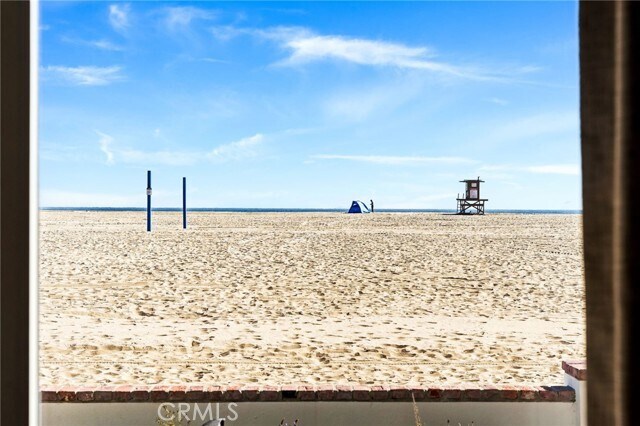 Building Photo - 1228 W Oceanfront