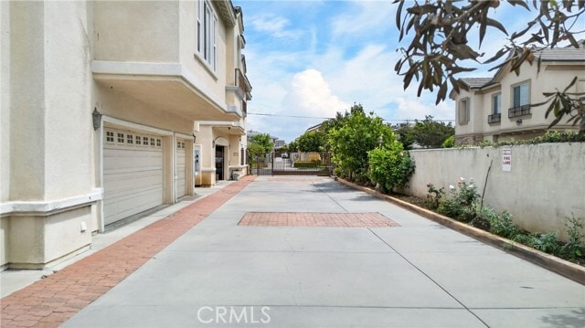 Building Photo - 225 N Alhambra Ave