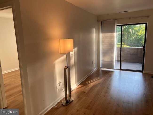 Building Photo - 5355 Smooth Meadow Way