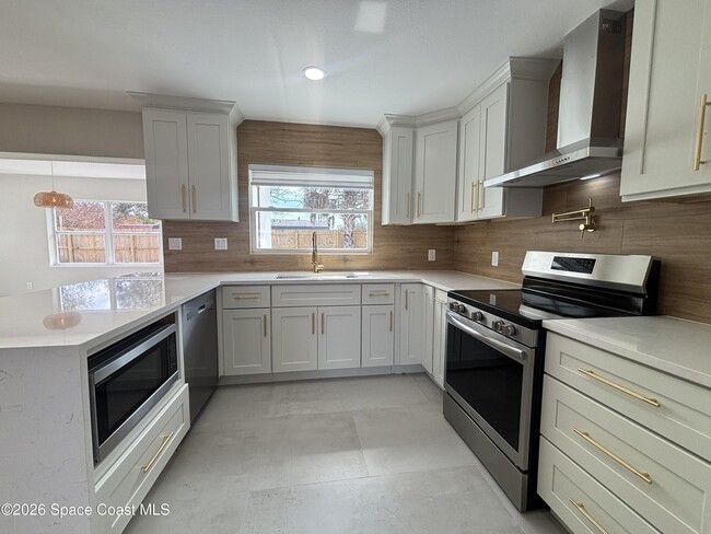 Building Photo - 1301 Kathwood Dr