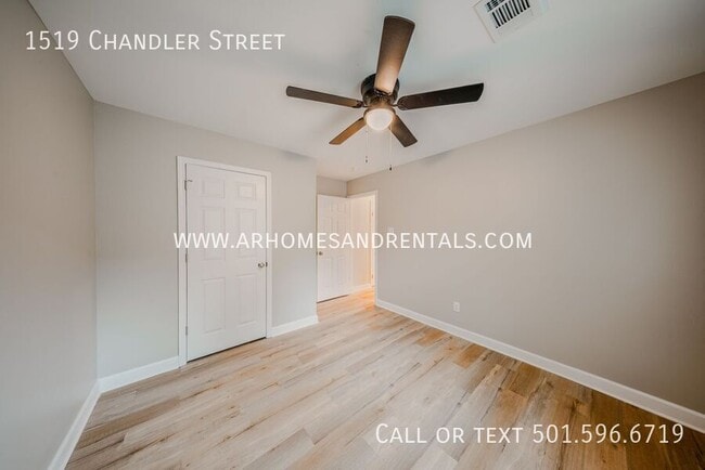Building Photo - 1519 Chandler St