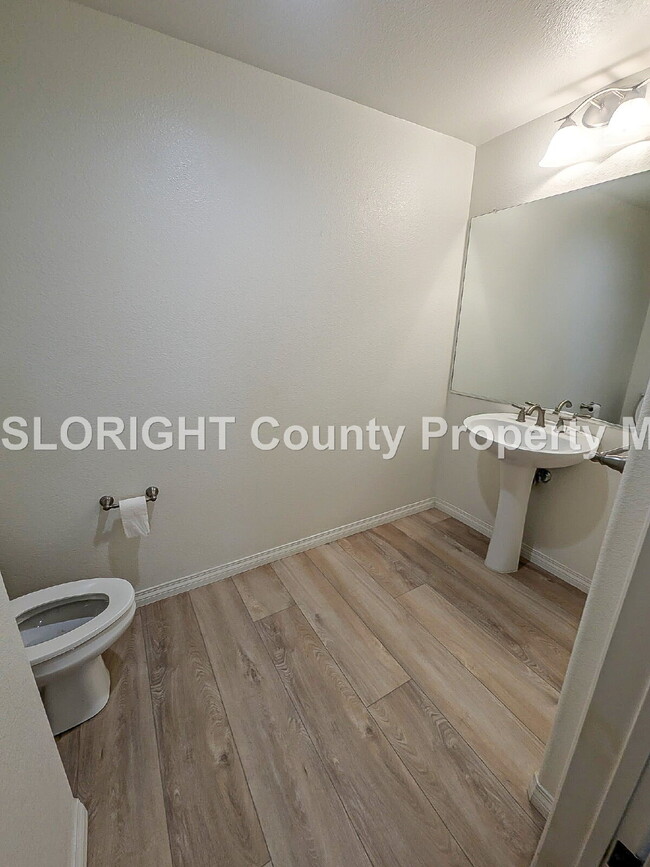 Building Photo - AVAILABLE FEBRUARY - Spacious San Luis Obispo Condo with Two-Car Garage - 2 Bed / 2.5 Bath