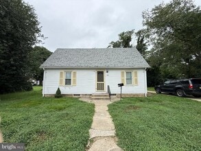 Building Photo - 122 Princeton Ave