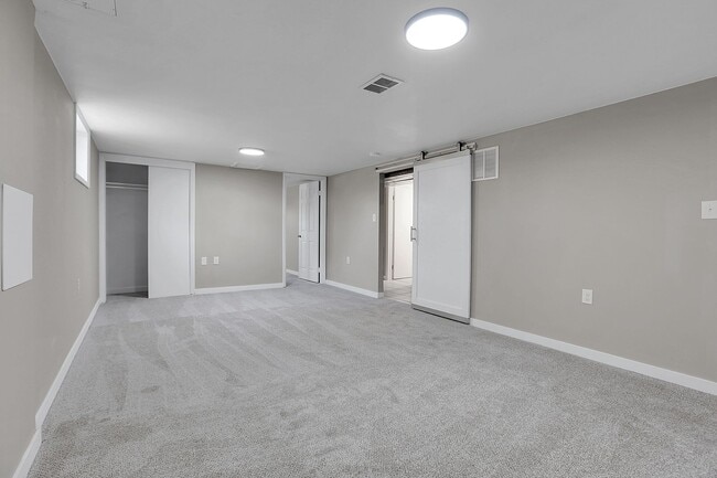 Building Photo - 4 bedroom, 2 bath Home in Golden