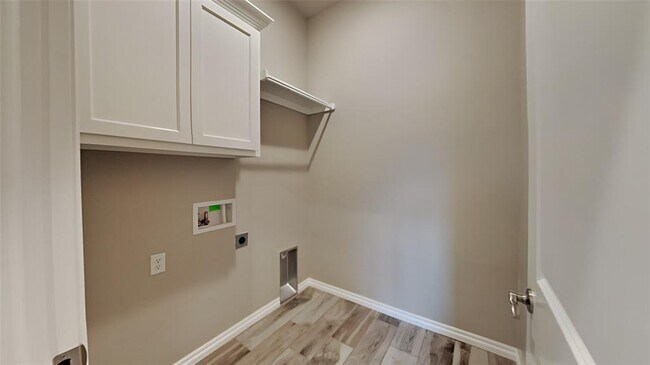 Building Photo - 9113 Poppey Pl