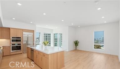 Building Photo - 1601 Rivington