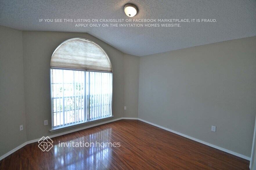 Building Photo - 6233 Vintage Dr
