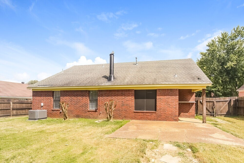 Building Photo - 6759 Valerie Dr