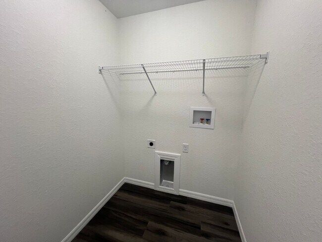 Building Photo - Beautifl Bedroom / 2 Bath Home in Ocklawaha!
