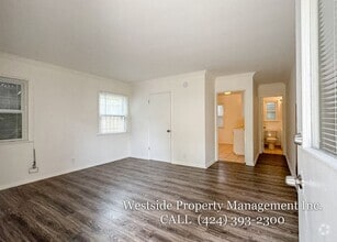 Building Photo - 3614 Veteran Ave